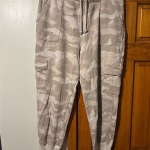 PINK Victoria's Secret Light Beige Camo Pants